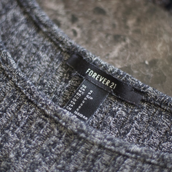 Forever 12 small slight crop sweater - Picture 6 of 6